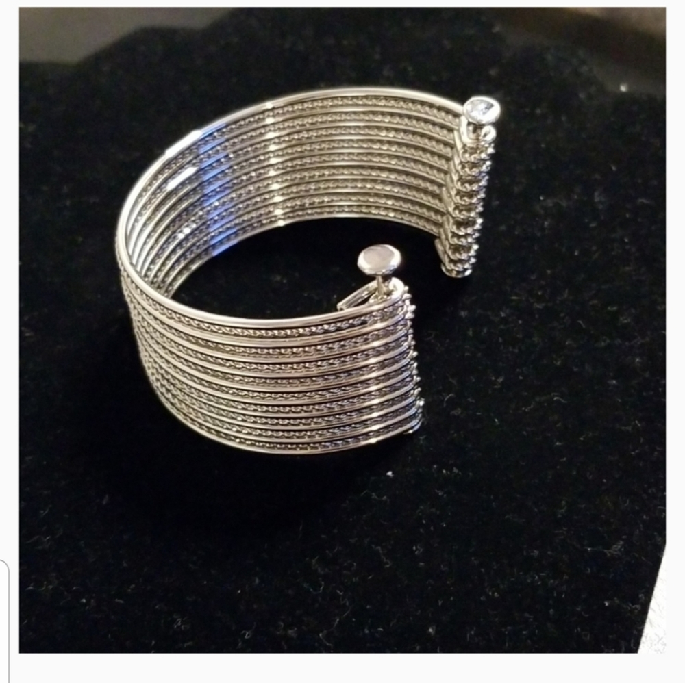 Open cuff multi stacked look - Picture 1 of 5